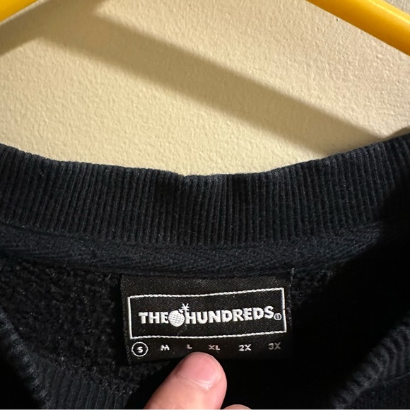 Black The Hundreds Crewneck - Picture 6 of 6